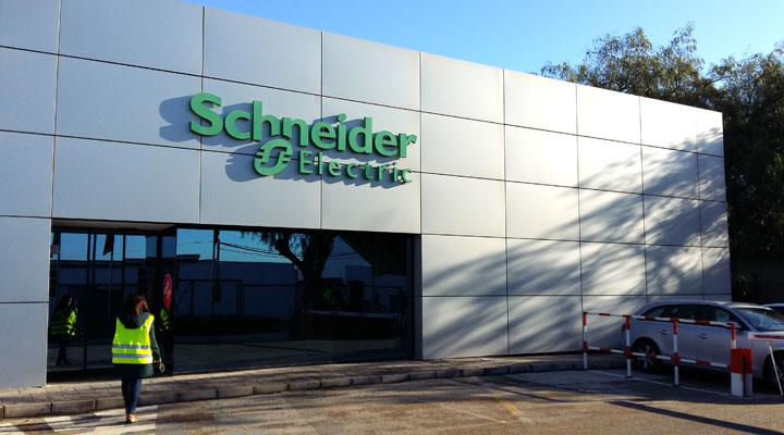 Schneider Electric - Mantenimiento Industrial y Robótica